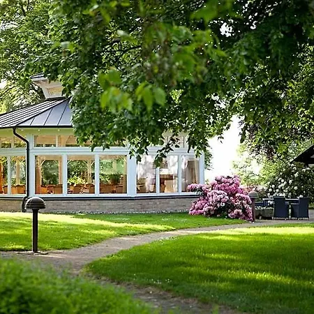 Berggasthof Wilhelmshöhe Hotel 4*